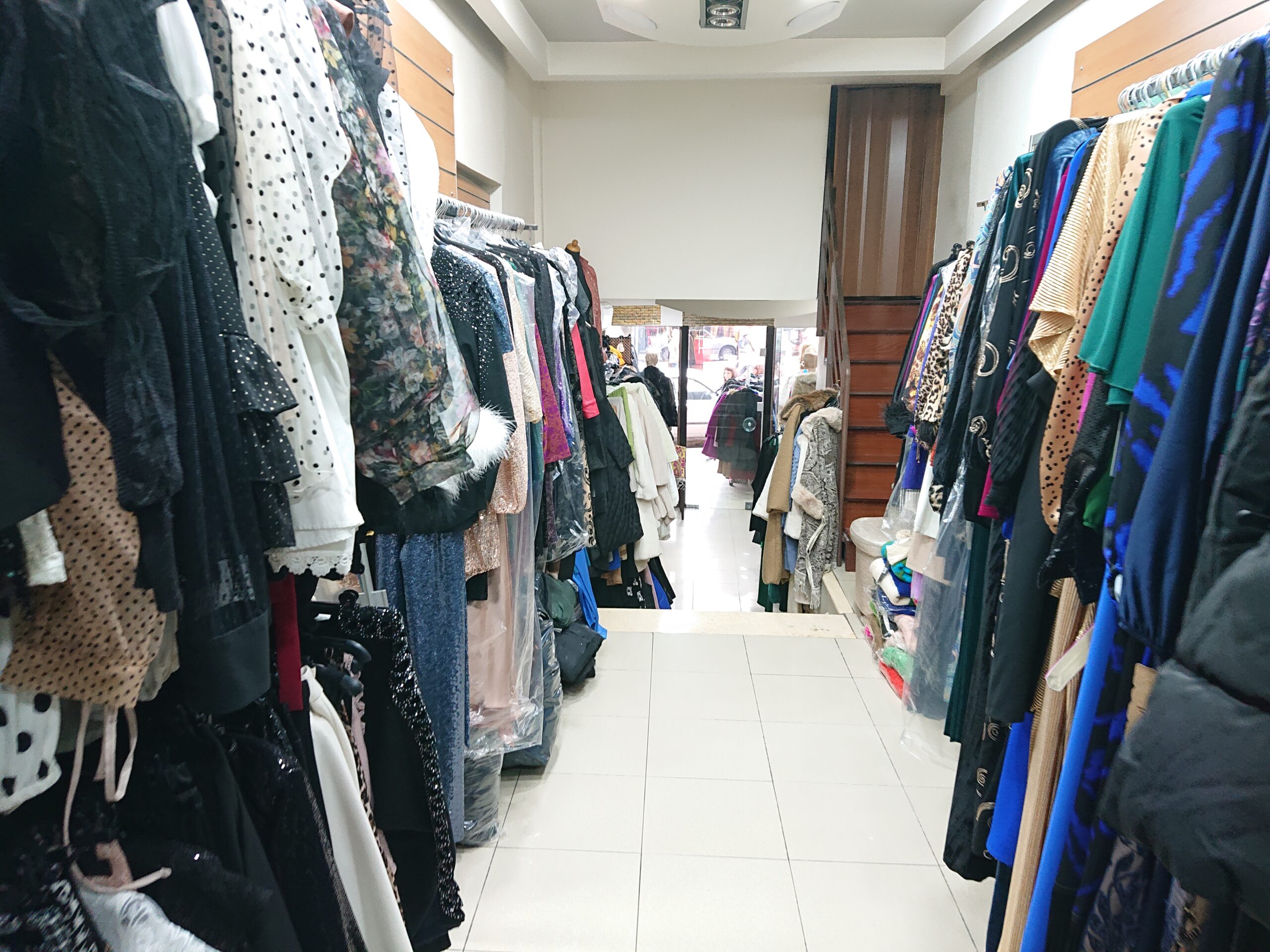 Clothing stores with best sale fast shipping